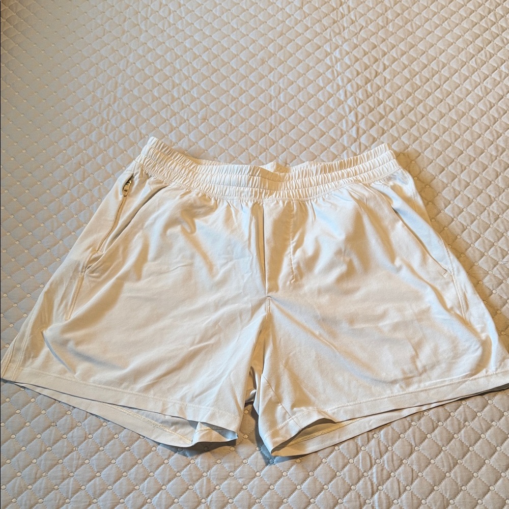 Lululemon Athletica Men’s Light Cream Athletic Shorts
